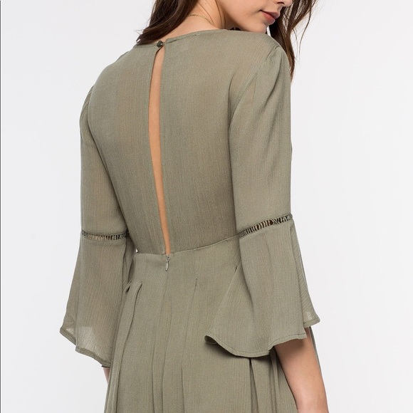 GREEN ROMPER - Picture 2 of 2